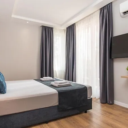 アパートホテル Casa Paradiso 4*