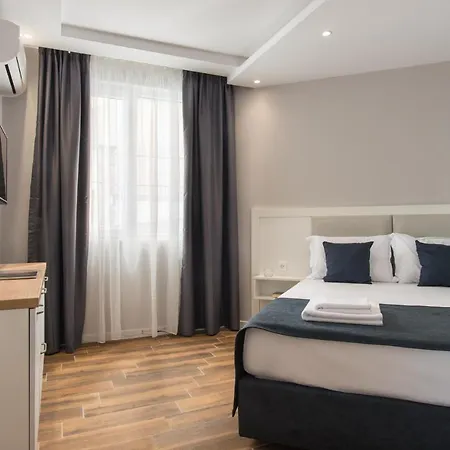 Casa Paradiso 4* 阿赫托波尔