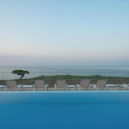 Casa Paradiso 公寓式酒店 4*