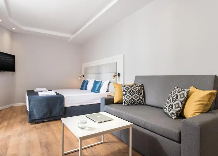 Casa Paradiso Aparthotel