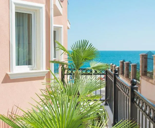 Casa Paradiso מלון דירות 4*