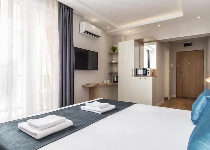 מלון דירות Casa Paradiso 4*